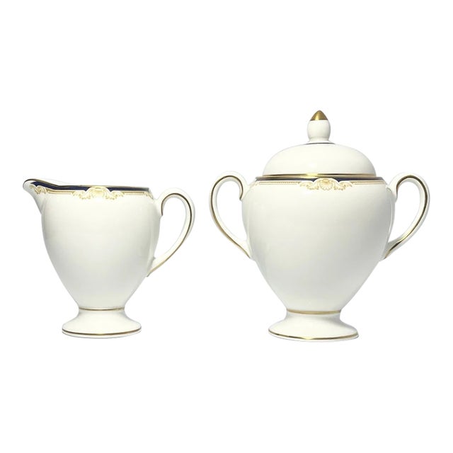 1990s Wedgwood “Cavendish” Bone China Creamer Sugar Bowl Set For Sale