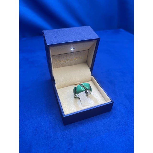 Black Diamond Green Enamel Eternity Band 18 Karat White Gold Unique Italian Ring, Size 5 For Sale - Image 11 of 18