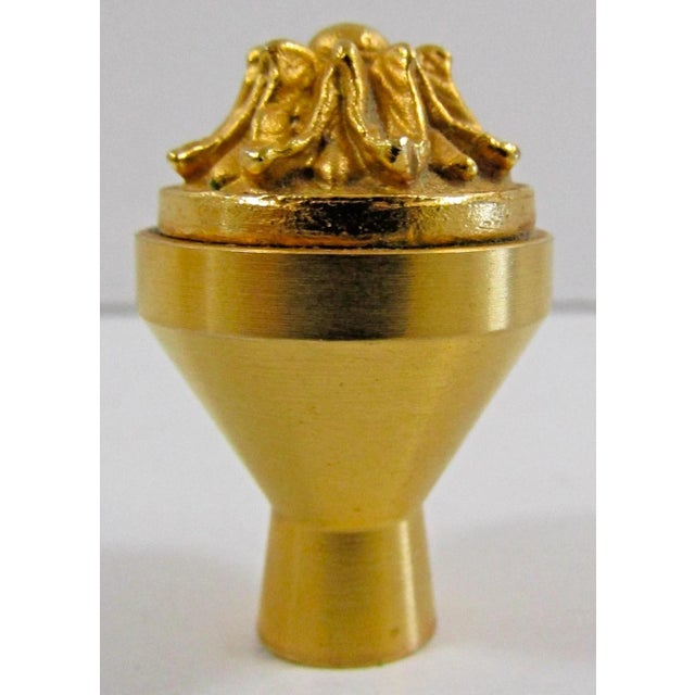 Art Nouveau Sherle Wagner Set of Eight Ribbon & Reed Rosette Cabinet & Drawer Knobs For Sale - Image 3 of 5