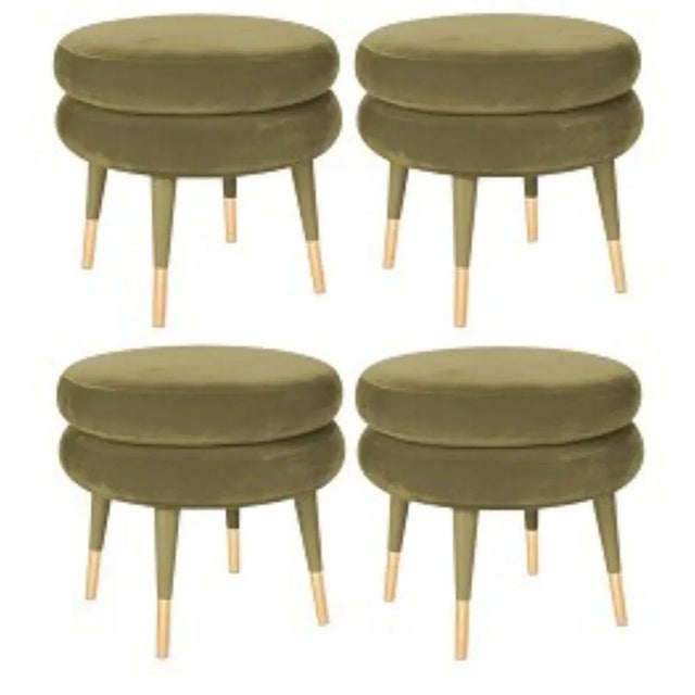 Set of 4 marshmallow stools, Royal Stranger Dimensions: 45 x 50 x 50 cm Materials: Velvet upholestery, brass Available in:...