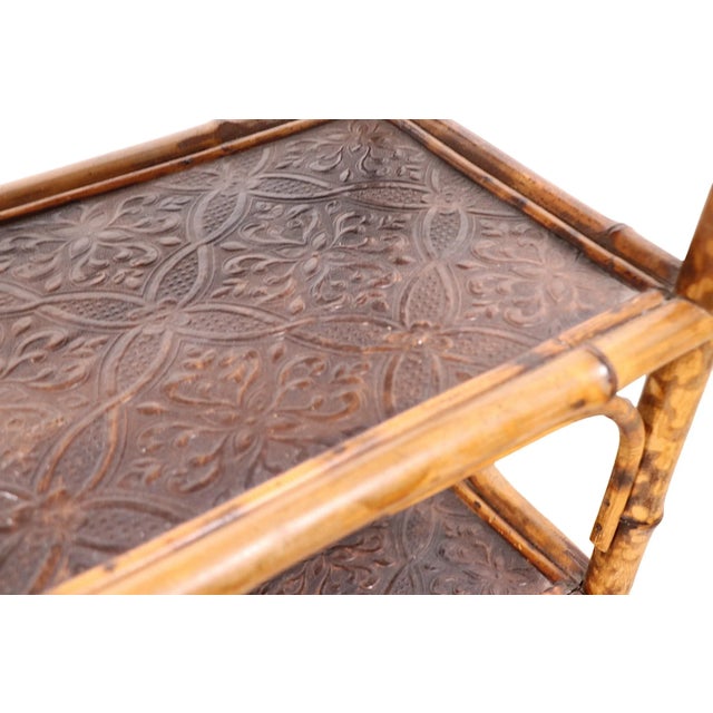 English Chinoiserie Victorian Bamboo and Lacquer Side, End Table C 1890/1900 For Sale - Image 9 of 11