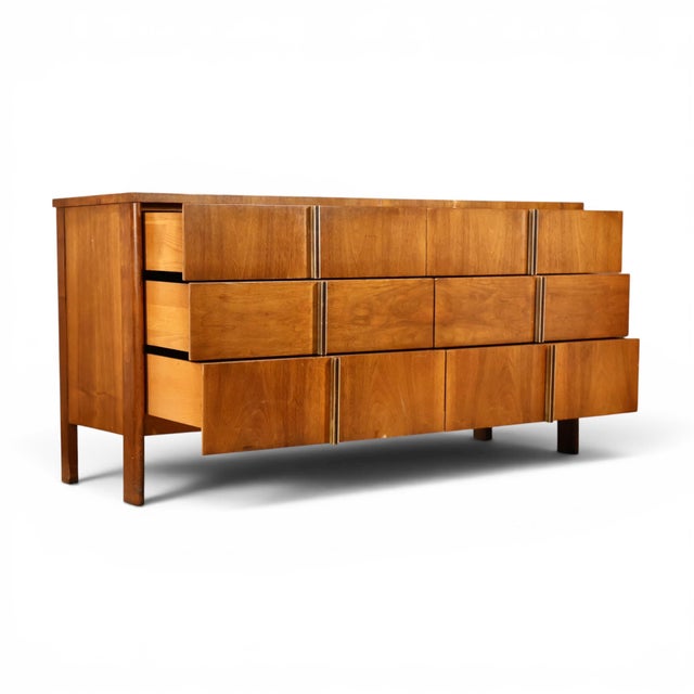Brown John Widdicomb Vintage Mid Century Modern Lowboy Dresser C. 1960s For Sale - Image 8 of 10