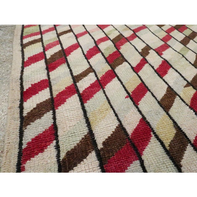 Mid 20th Century Galerie Shabab Collection Mid-20th Century Turkish Anatolian Accent Rug For Sale - Image 5 of 10