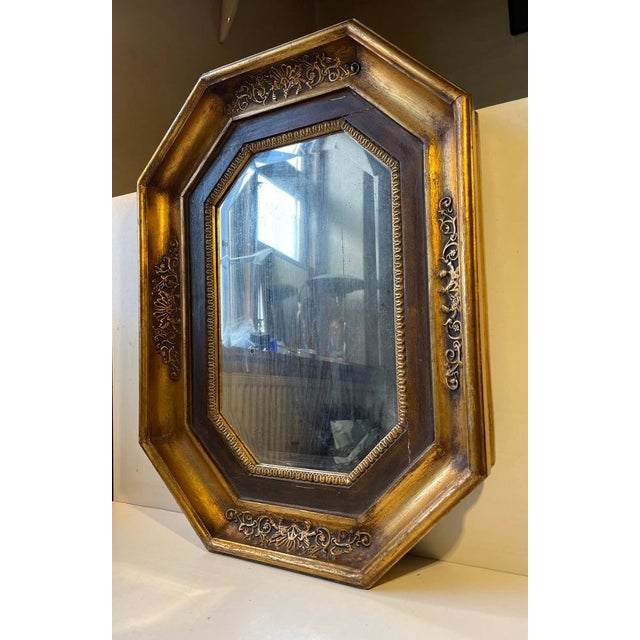19th Century Scandinavian Octagonal Wall Mirror in Gilded Wood For Sale - Image 15 of 15