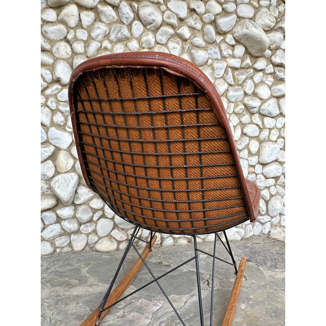 RKR-1 Wire Rocking Chair by Charles & Ray Eames for Herman Miller, 1950s For Sale - Image 14 of 18