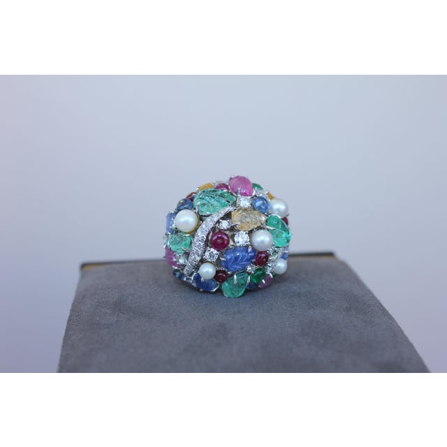Multi Colors Sapphires Emeralds Ruby Diamond Scavia Unique 18k White Gold Ring, Size 6 For Sale - Image 14 of 18