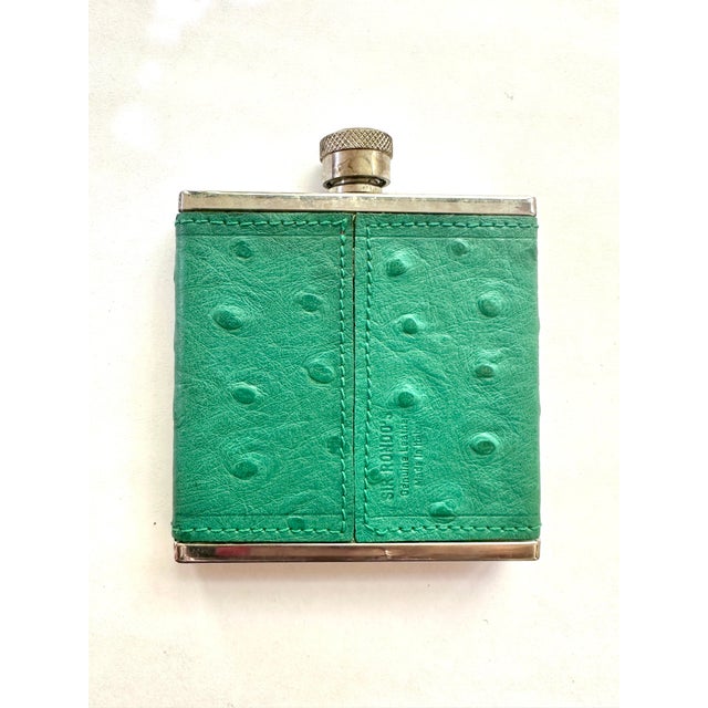 Vintage 1980s Sir Rondo's Teal Green Ostrich Leather Small Pocket Flask Bottle For Sale In Fayetteville, AR - Image 6 of 9
