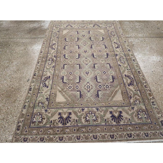 Galerie Shabab Collection Mid-20th Century Persian Malayer Throw Rug For Sale In New York - Image 6 of 8