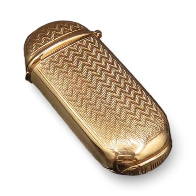 Mid 19th Century 18k Gold Antique French Pillbox Vinaigrette Case, c.1850 For Sale - Image 5 of 7