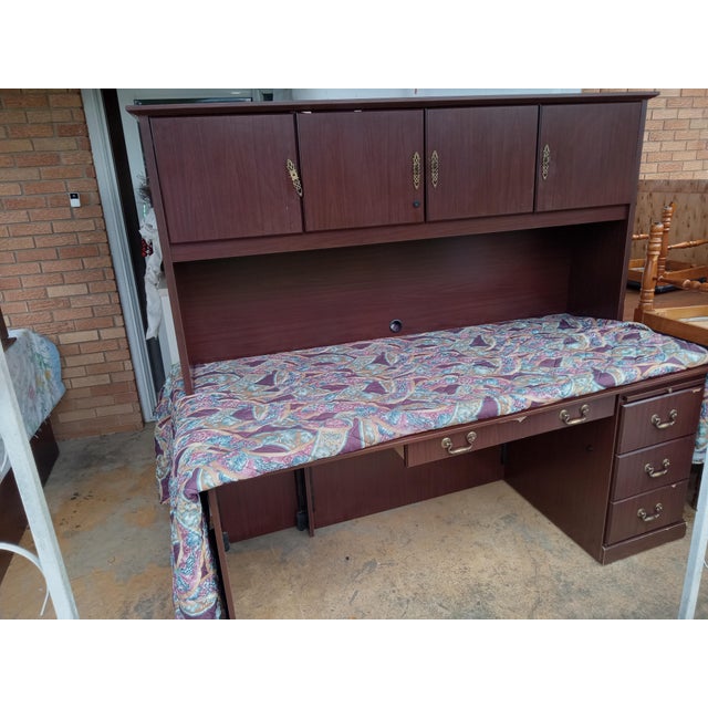 Contemporary Kimball International Executive Office Desk Set For Sale - Image 3 of 12