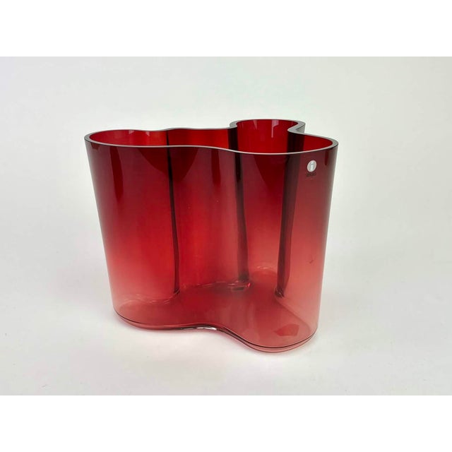 Mid-Century Modern Finland Iittala Alvar Aalto Cranberry Red Vase For Sale - Image 3 of 5
