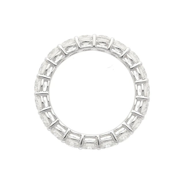 GIA Certified 5 Carat D/VS1 Diamond Wedding Eternity Band Ring in 18K White Gold For Sale - Image 4 of 9