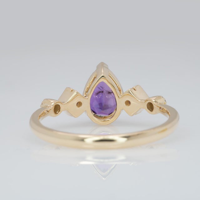 Metal 1.1Ct Purple Sapphire Ring With Earth Mined Diamonds: Solid 14k Gold, Size 6.75 For Sale - Image 7 of 8