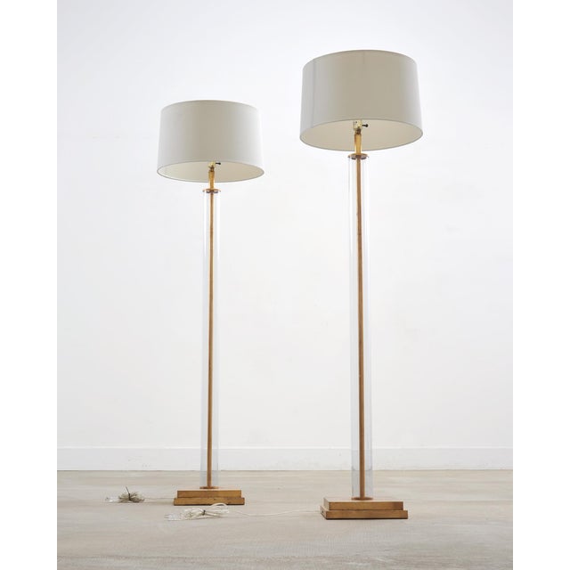 Modern Late 20th Century Pair of Charles Hollis Jones Style Lucite Column Floor Lamps For Sale - Image 3 of 17