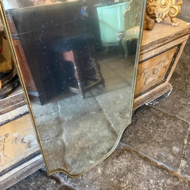 Mid-Century Modern 1960s Gio Ponti Style Mid-Century Modern Brass Shield Italian Wall Mirrror For Sale - Image 3 of 16