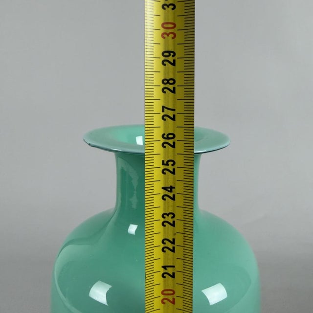 De Wan Opaline Green Murano Glass Vase, 1970s For Sale - Image 10 of 11