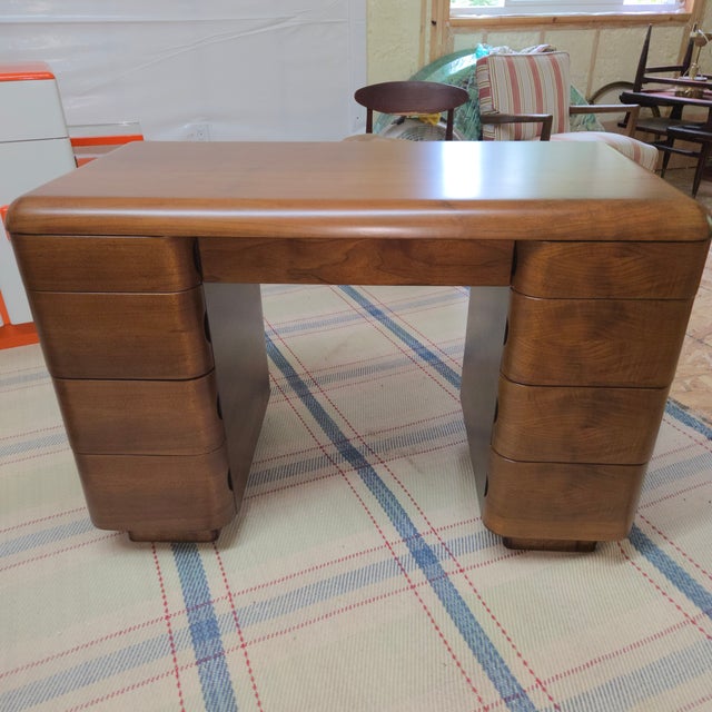 Designer: Paul Goldman for Plymodern/Plymold Corporation. Precursor for Plycraft.( circa 1945-1947) This rare highly...