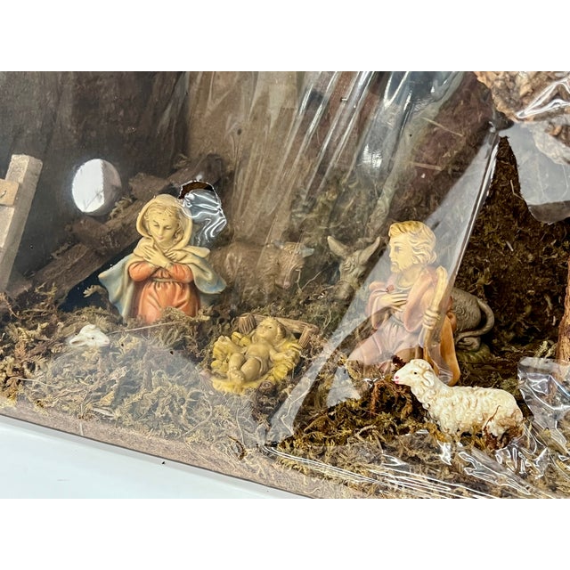 Vintage Made in Italy Nativity Presepio Set – 8 Pieces with Rustic Italian Stable Bring an old-world Christmas feel to...