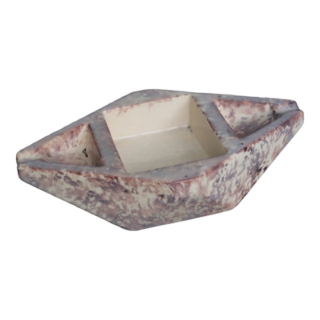 French Modernist Ceramic Ashtray From the 50s/60s in Mottled, Cloudy Ceramic. For Sale