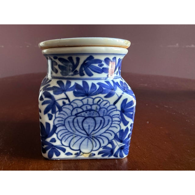 Late 20th Century Blue and White Ink Pot From Thailand For Sale - Image 5 of 9