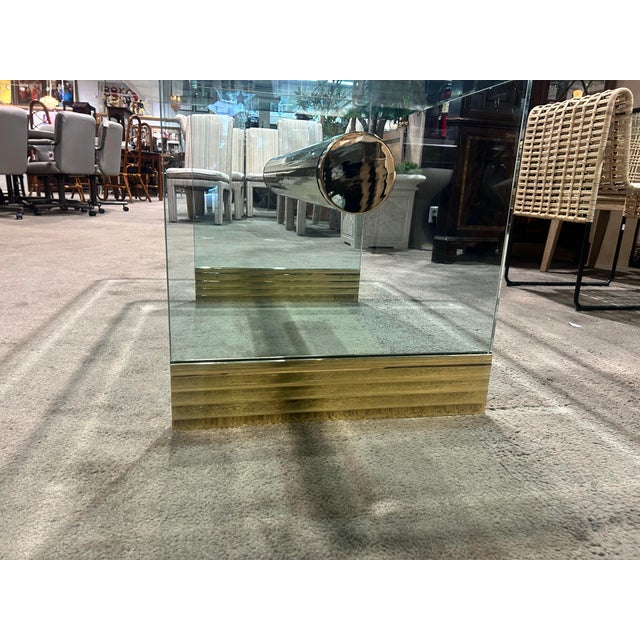 Late 20th Century Modern Glass Dinning Table For Sale - Image 4 of 7