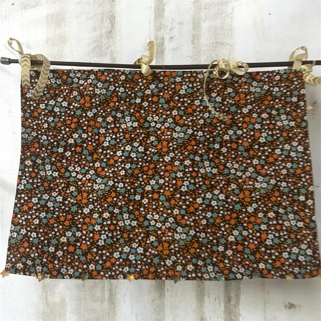 Sidelight Privacy Panel 25 Wide X 18 Length Farmhouse Curtains Lined and Beaded For Sale - Image 6 of 6