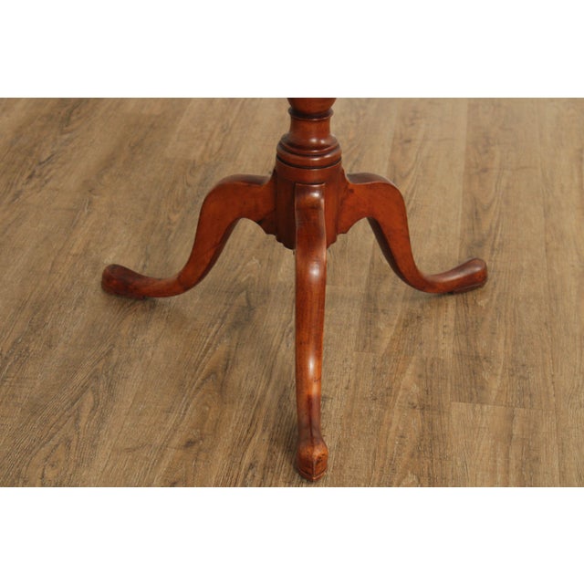Early 19th Century Antique Early American Cherry Tilt Top Tea Table For Sale - Image 5 of 13