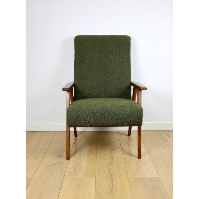 Vintage Lounge Chair in Green Olive Boucle, 1970s For Sale - Image 11 of 11