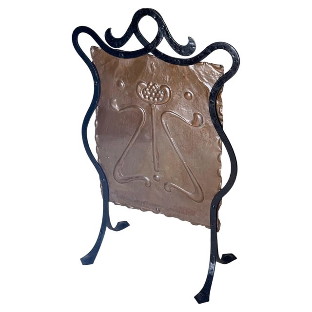 Antique Art Nouveau Hammered Copper and Wrought Iron Fireplace Screen, 1890s For Sale - Image 11 of 11