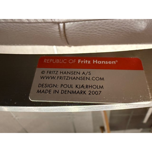 Fritz Hansen Pair of Poul Kjaerholm Pk22 Chairs For Sale - Image 4 of 13