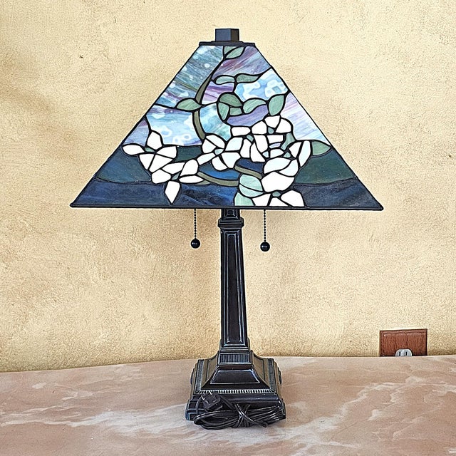 Metal 2003 Tiffany-Style Floral Stained Glass Pyramid Table Lamp For Sale - Image 7 of 18