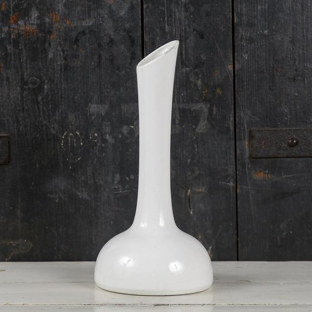 Mid-Century Modern Vintage White Ceramic Vase from Rometti For Sale - Image 3 of 10