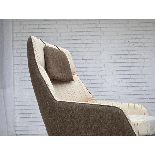 1960s Vintage Danish Chair in Wool Fabric by Illum Wikkelsø, 1960s For Sale - Image 5 of 18
