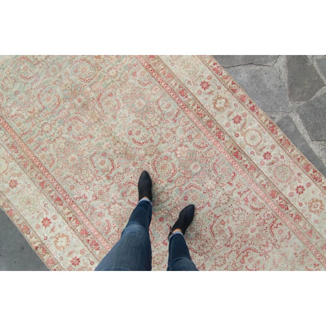 ✂ - - - - - m e a s u r e m e n t s: 8’3” x 9’5”, 251.46cm x 287.02cm, 25.45 Lbs C O L O R S Base color: Sage green...