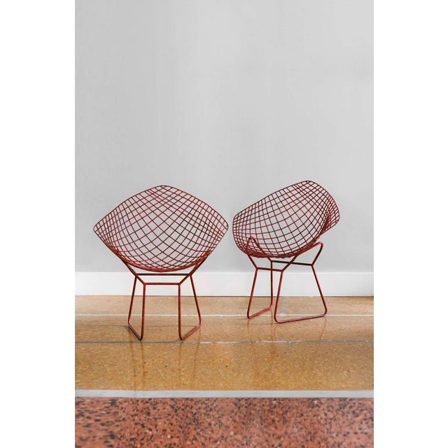Diamond Chairs in Red Lacquer by Harry Bertoia for Knoll International, 1950s, Set of 2 For Sale - Image 6 of 6