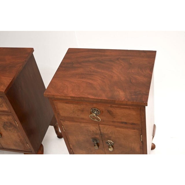 Vintage Burr Walnut Bedside Cabinets, 1930, Set of 2 For Sale - Image 6 of 11