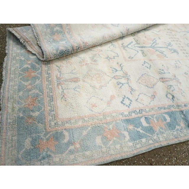 Ivory Galerie Shabab Collection Mid-20th Century Indian Cotton Agra Accent Rug For Sale - Image 8 of 8