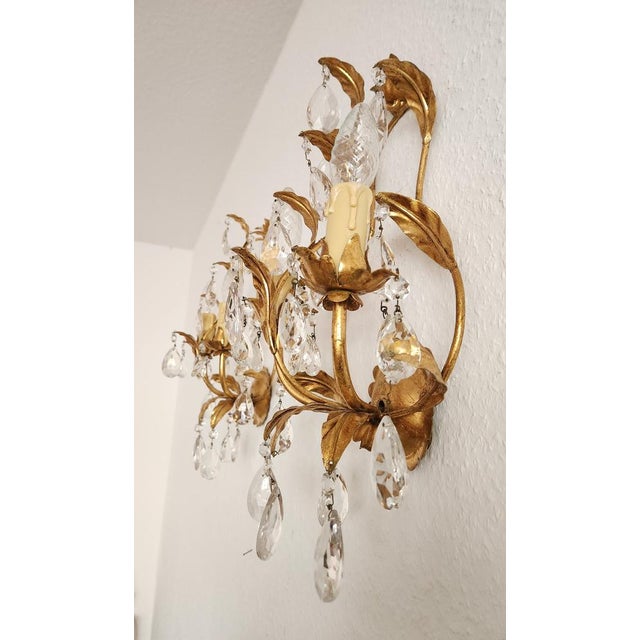 Modern Hollywood Regency Hand-Forged Gold Leaf Gilded Floral 2-Light Wall Lamp with Crystals, 1950s For Sale - Image 3 of 18