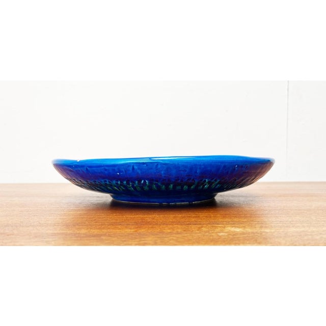 Large Mid-Century Italian Rimini Blu Pottery Wall Plate by Aldo Londi for Bitossi, 1960s For Sale - Image 17 of 18
