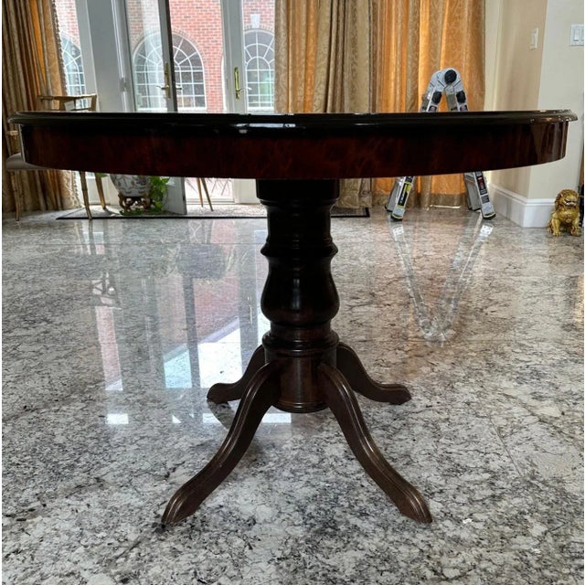 Italian Round Marquetry Table With Charioteer in the Middle by Gargiulo & Jannuzzi - Hand-Made For Sale - Image 9 of 12