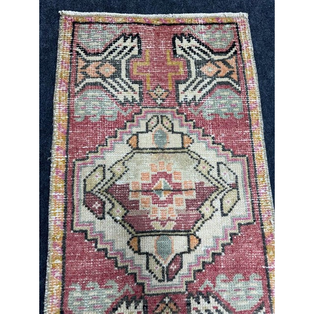 Turkish Yastik Rug 1'7" x 2'11" For Sale - Image 4 of 5