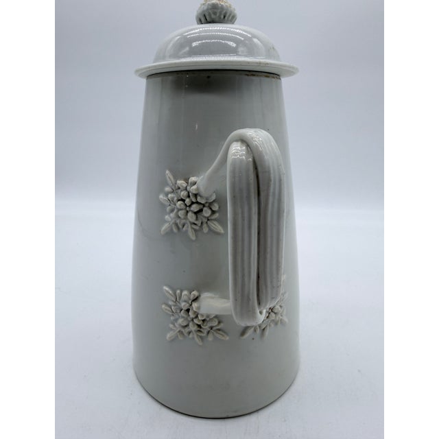 Antique Chinese Export White Porcelain Teapot With Lid, Circa 1800 For Sale - Image 6 of 17