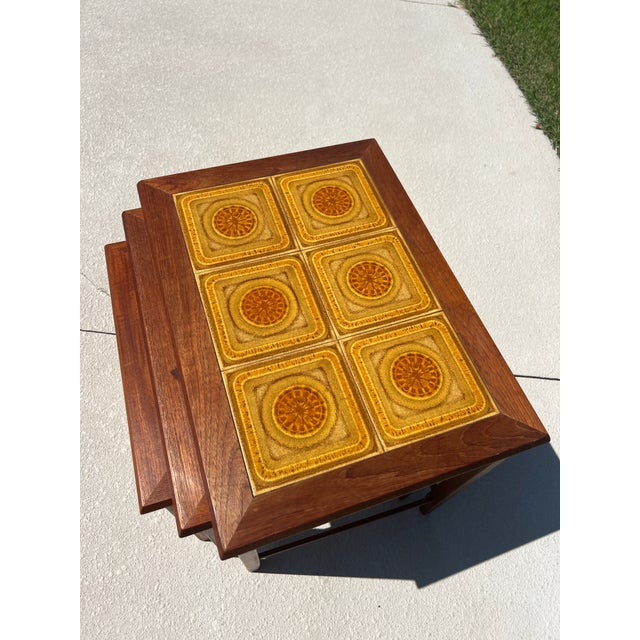 Arne Wahl Iversen 1970s Toften Denmark Teak and Sunburst Tile Nesting Table, Vintage Mid-Century Modern - Set of 3 For Sale - Image 4 of 7