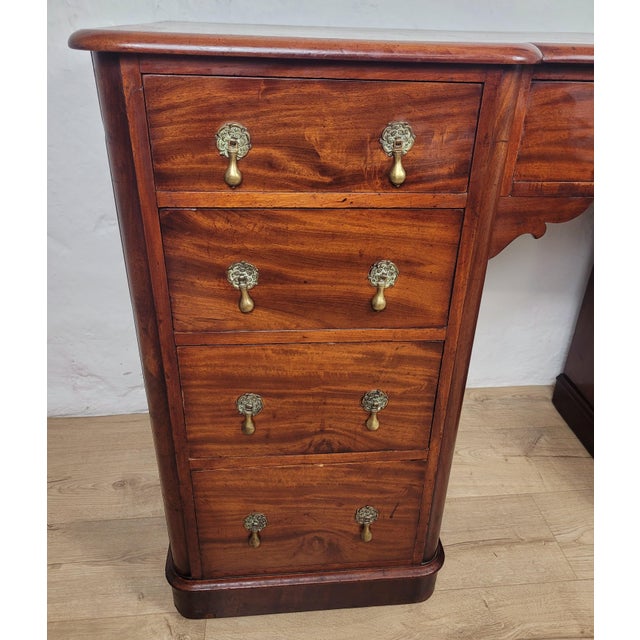 English Victorian Writing Desk in Mahogany, 1890 For Sale - Image 11 of 18