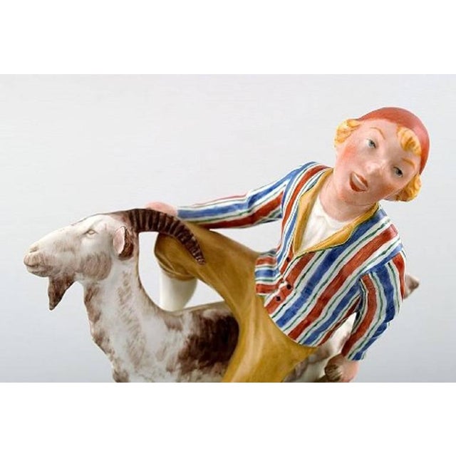 Royal Copenhagen Porcelain Figure Clumsy Hans from Royal Copenhagen, 20th Century For Sale - Image 4 of 7