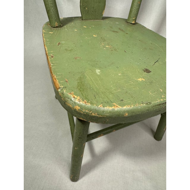 Americana Folk Art Small Green Fiddleback Solid Wood Chair For Sale - Image 4 of 10