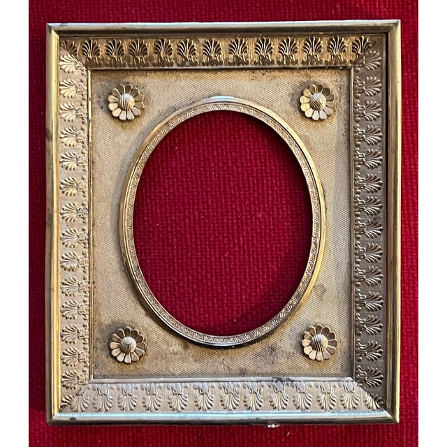 Antique 19th Century French Empire Gilt Bronze Ormolu Small Picture Frame For Sale - Image 11 of 18