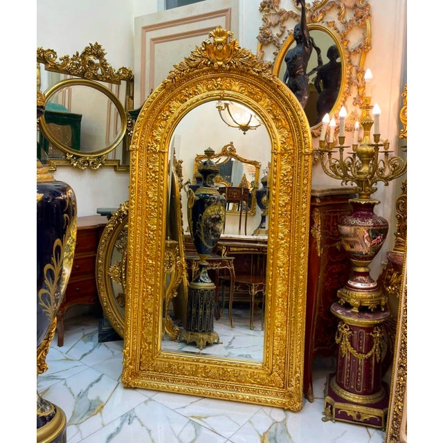 Baroque French Baroque Arched Mirror – Hand-Gilded Gold Leaf Frame With Ornate Carved Details For Sale - Image 3 of 5