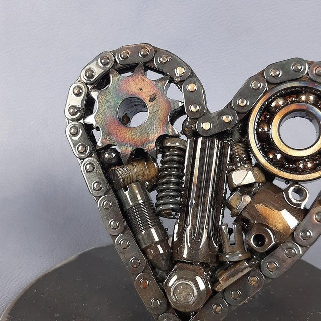 Metal Sculpture Heart in Metal, Iron & Steel by Simon Saronni For Sale - Image 7 of 14