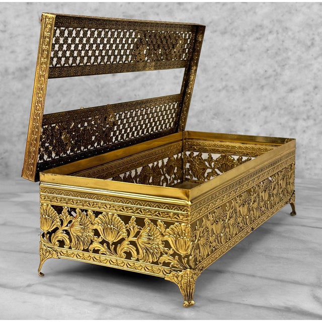 Vintage Italian Rococo Baroque Gold Gilded Pierced Tissue Box Holder For Sale - Image 4 of 10